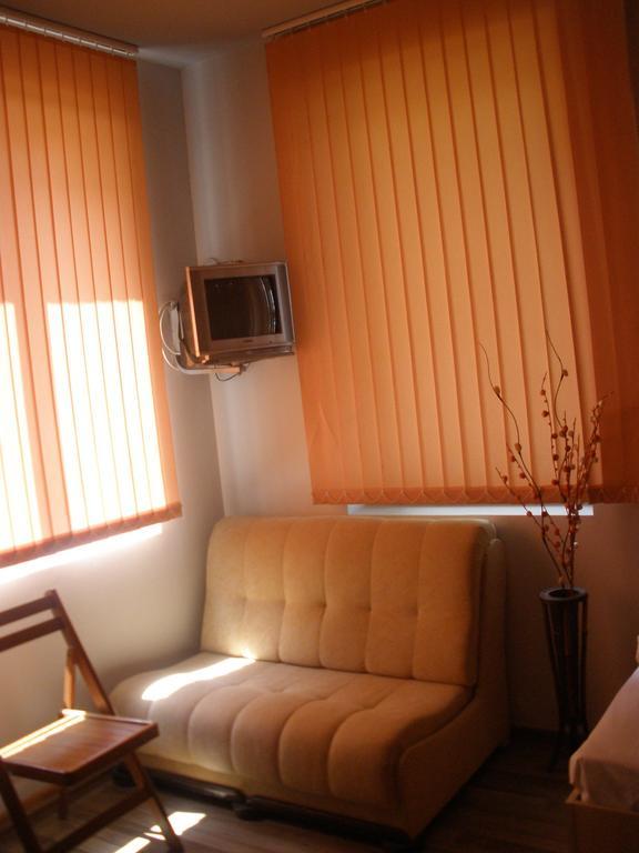 Comfort Guest Rooms Pleven Ngoại thất bức ảnh