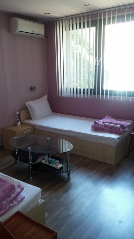 Comfort Guest Rooms Pleven Ngoại thất bức ảnh