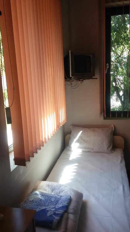 Comfort Guest Rooms Pleven Ngoại thất bức ảnh